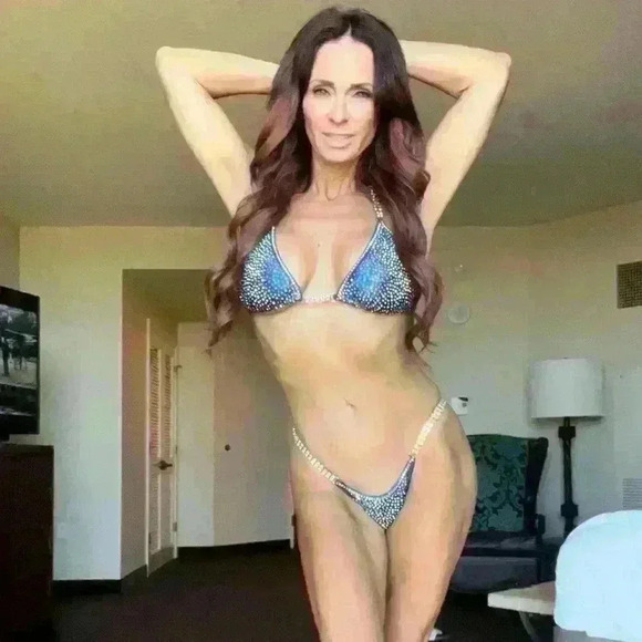 Suits You Swimwear Competition Bikini Size S NPC - Picture 2 of 5